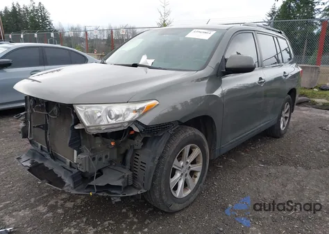 2011 Toyota Highlander Base V6 z USA, uszkodzony, nr VIN 5TDBK3EH4BS078154